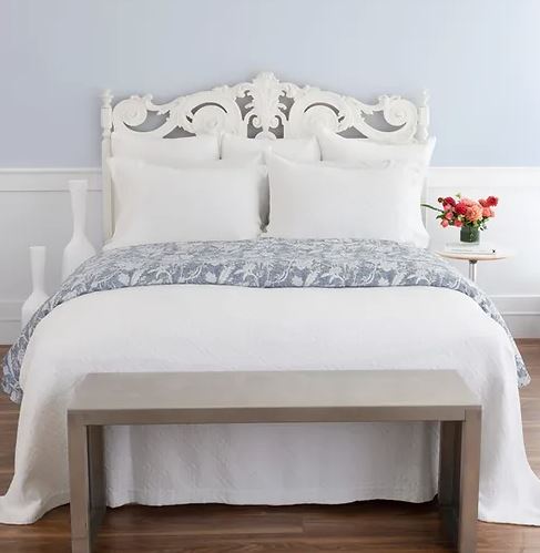 Rochelle Shams (Knife Edge)