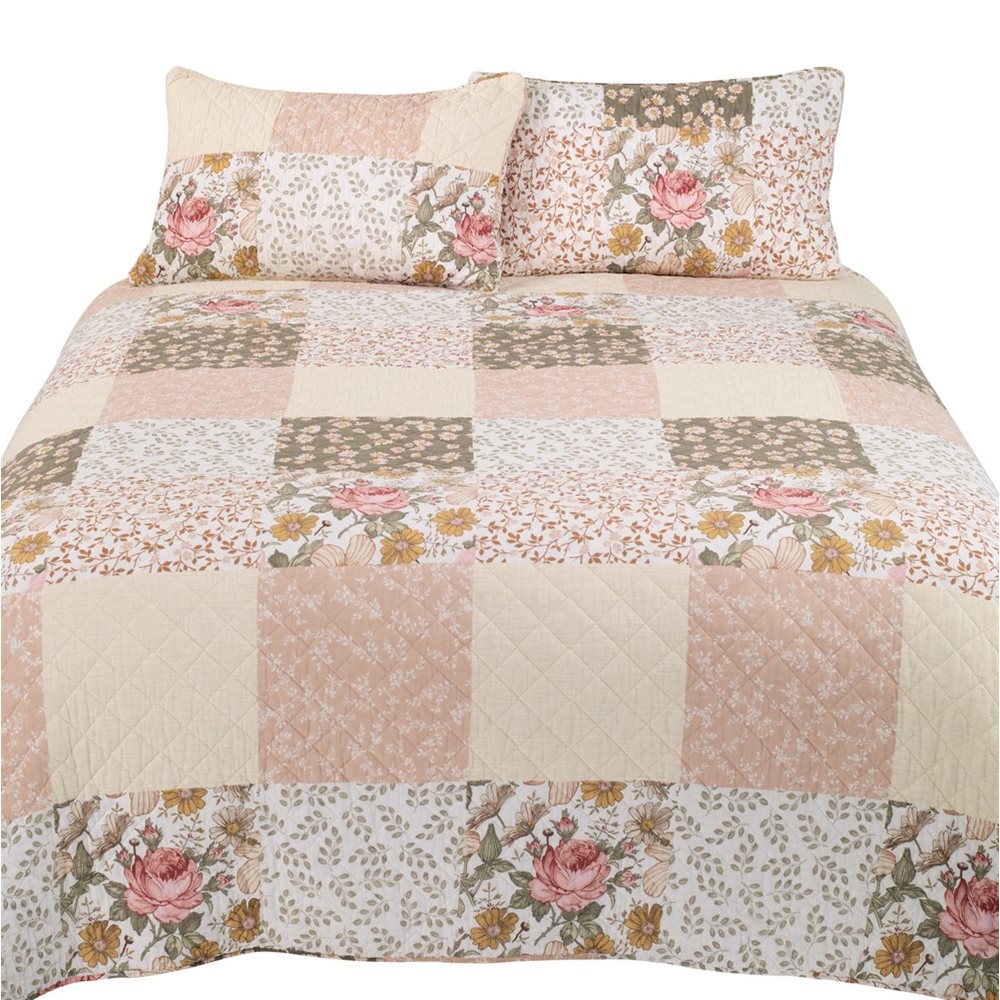 AGATHA BOHEMIAN ROMANTIC QUILT