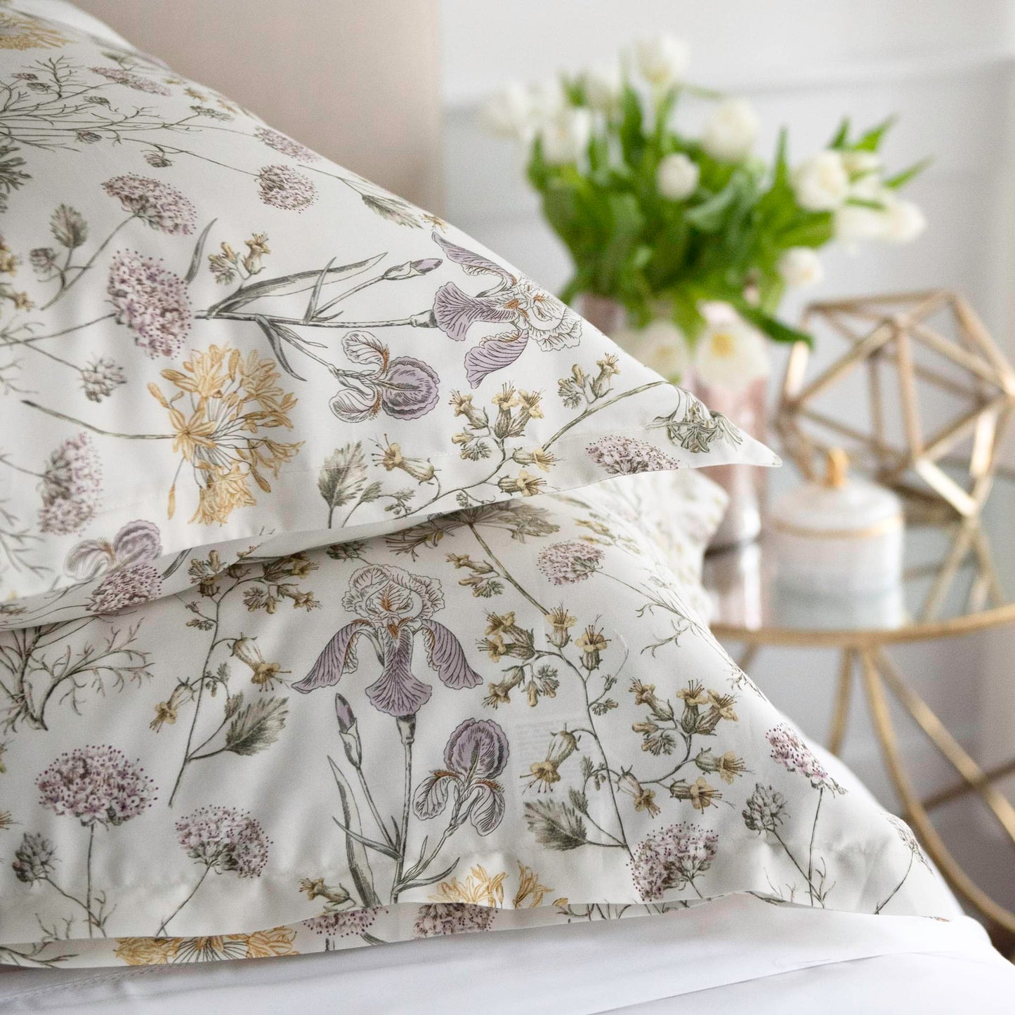 A closeup to Mirabel | Printed Sateen Duvet Cover Set.