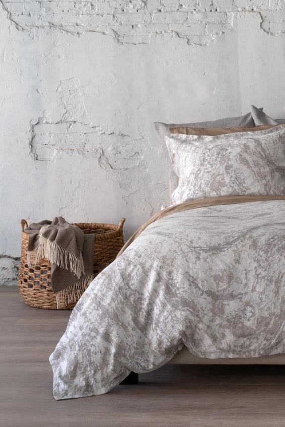 Mystral Jacquard Sand - Bedskirt Pattern Lined
