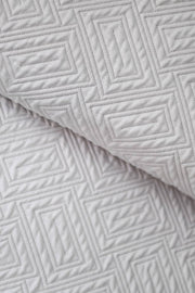 Scala Matelassé Coverlet
