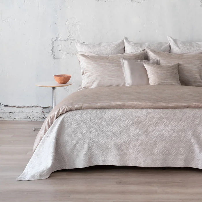 Scala Matelassé Coverlet