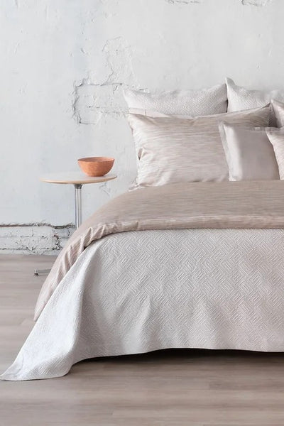 Scala Matelassé Coverlet