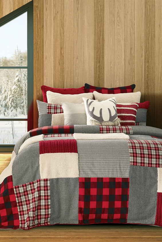 BUCK RED AND GREY COTTAGE STYLE QUILT