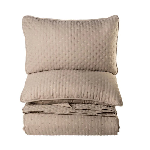 Taupe Or Cream Quilt