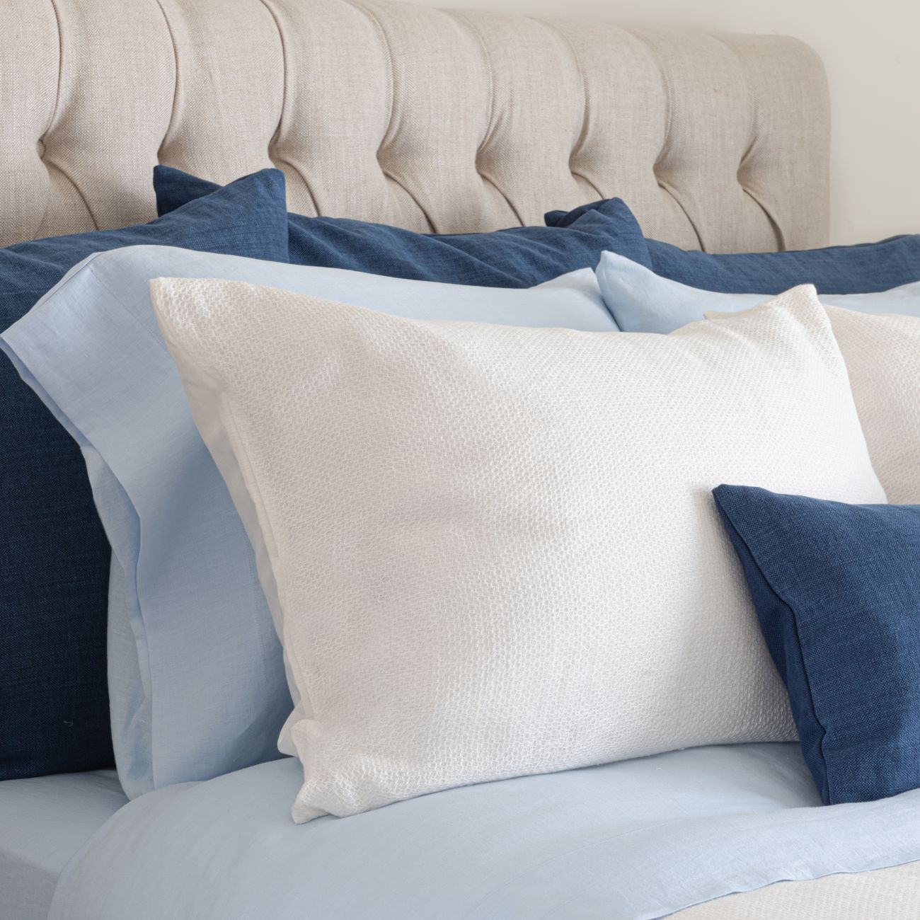 Avalon Honeycomb Linen Corvelet