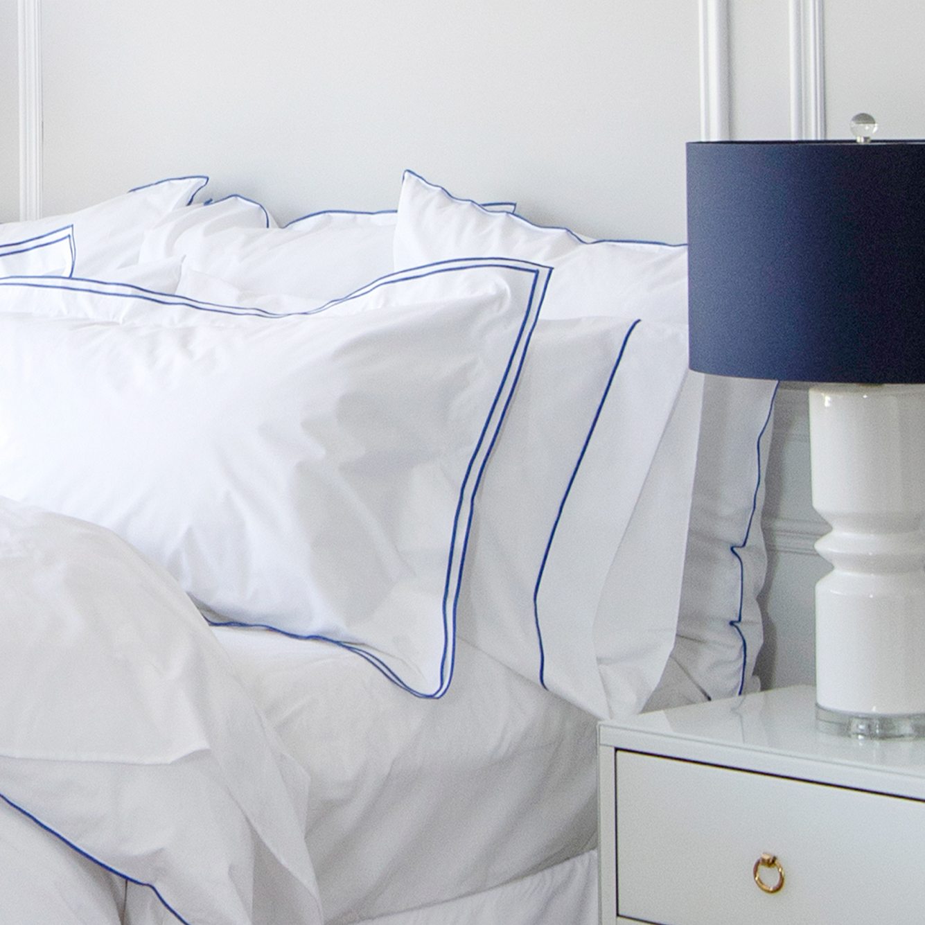 Perla - Cushions Knife Edge
